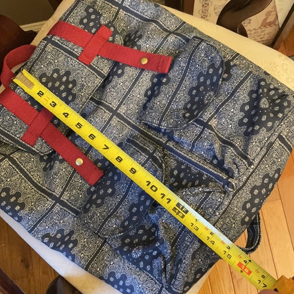 Cotton fabric bandanna paisley backpack with burgundy trim, front pockets - Picture 8 of 12